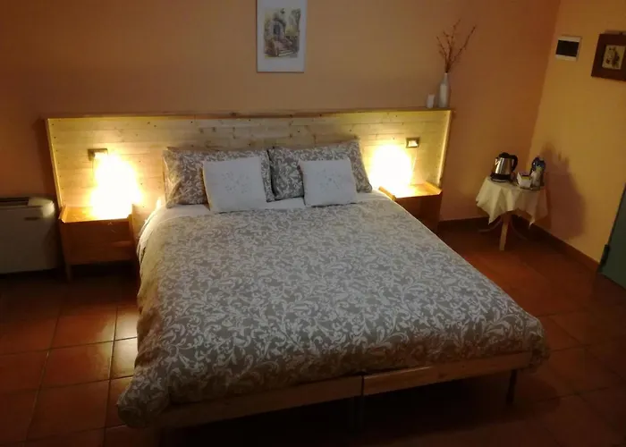 Agriturismo Boschi Фермерский дом *